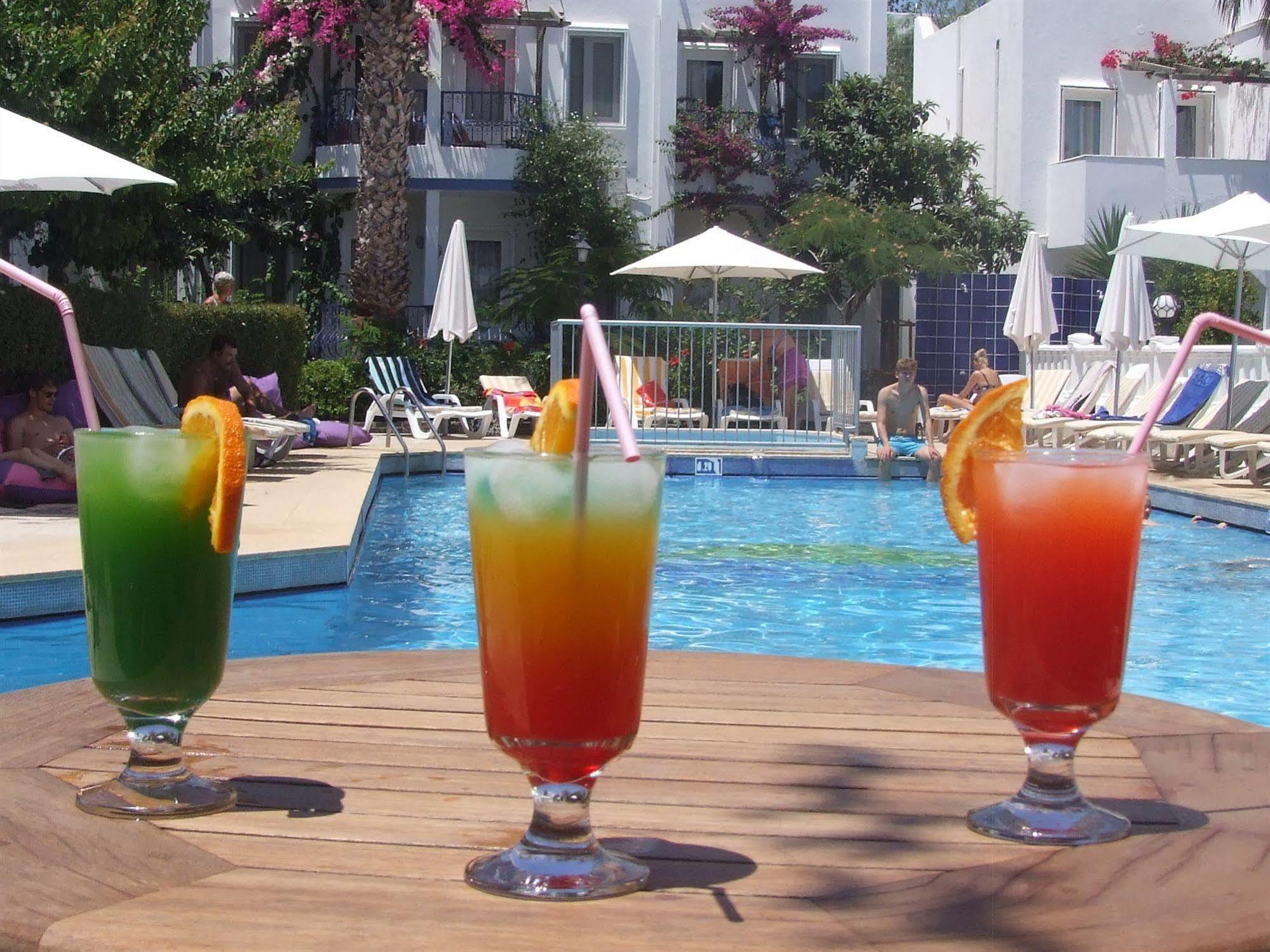 Serhan Hotel Gümbet Extérieur photo