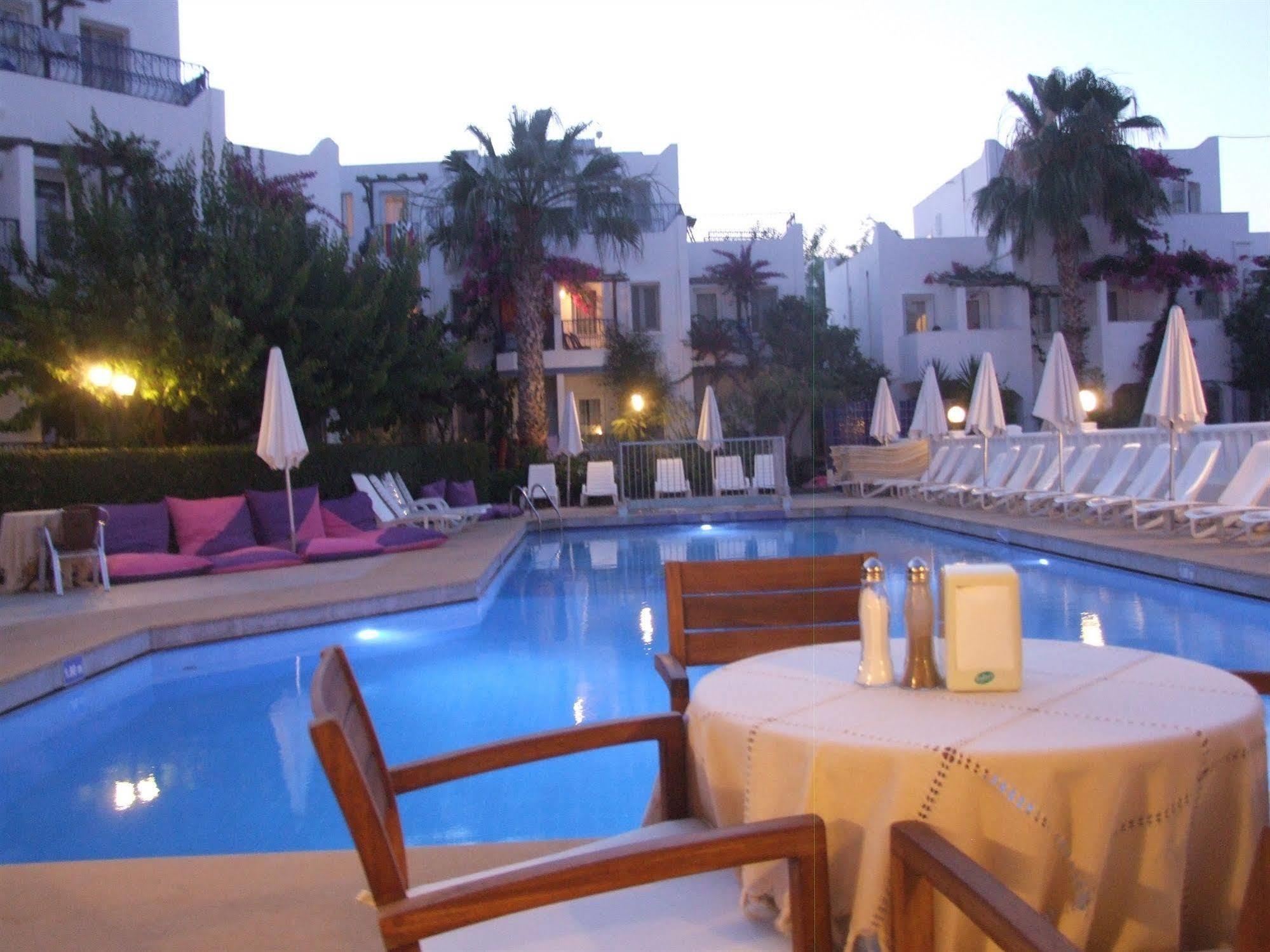 Serhan Hotel Gümbet Extérieur photo